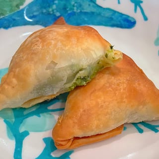 MINI SPINACH & FETA CHEESE  BITES (Spanakopita) 2pcs